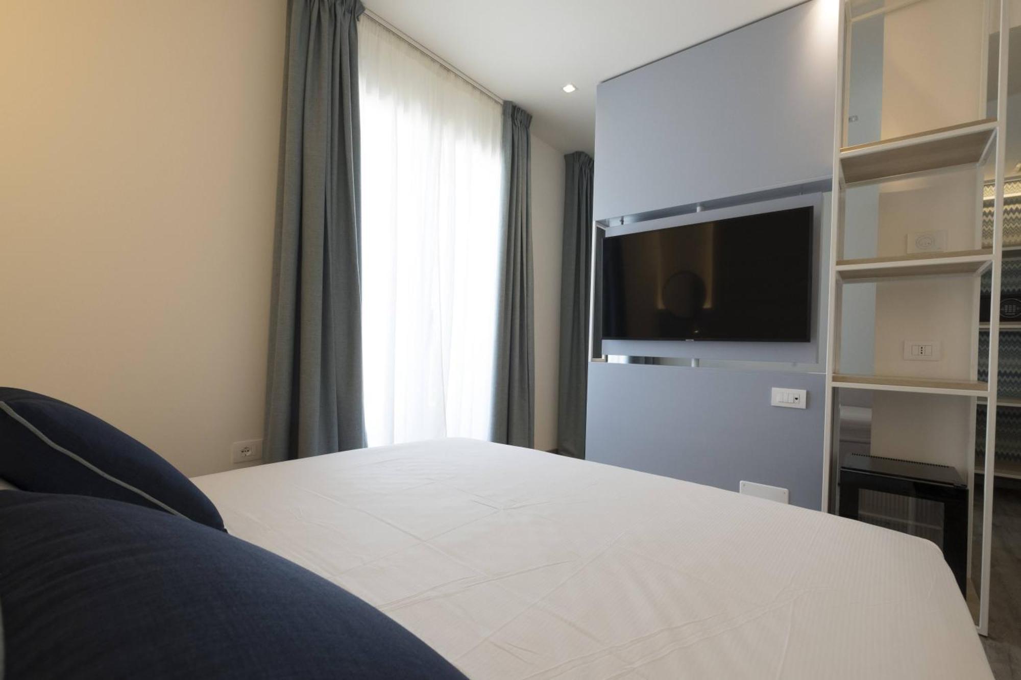 Hotel Baia リミニ エクステリア 写真