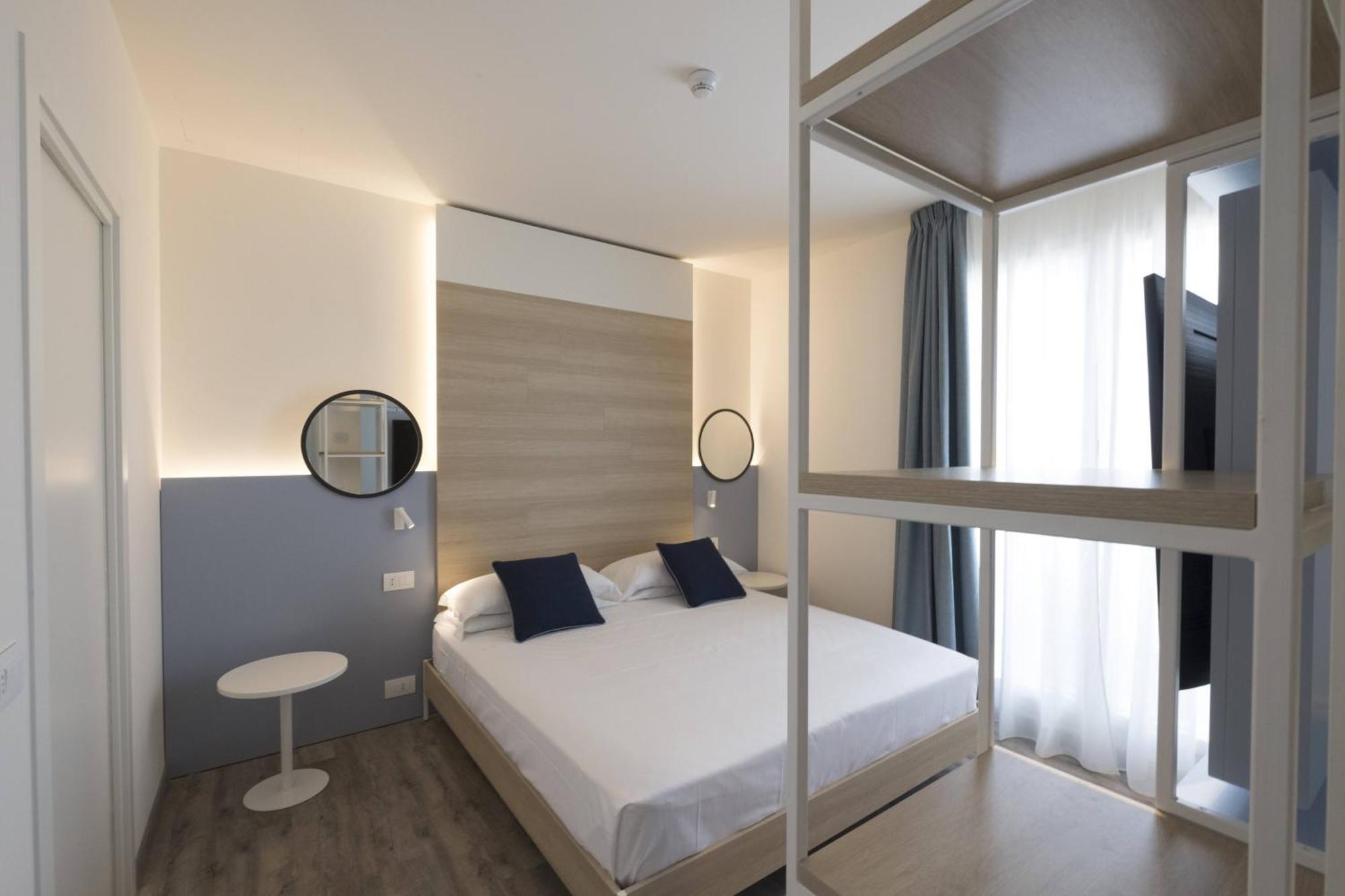 Hotel Baia リミニ エクステリア 写真