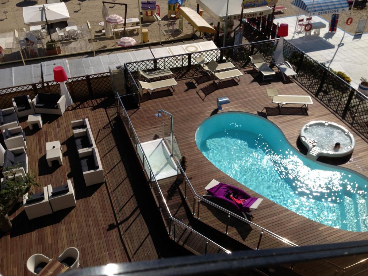 Hotel Baia リミニ エクステリア 写真